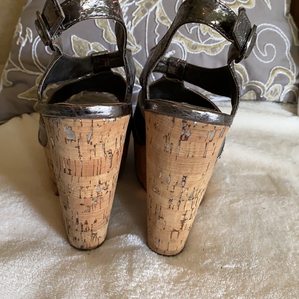 Bcbgeneration Metallic Silver Platform Sandal - image 3